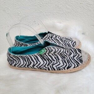 SANUK beige black zebra print espadrille slipon  flats 8 M